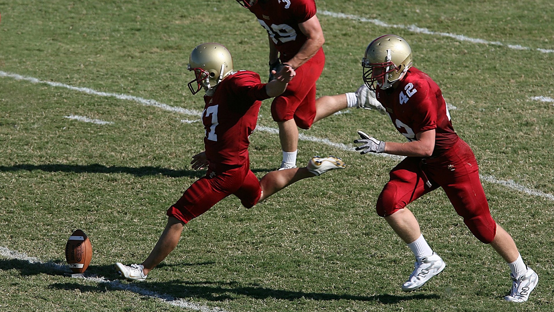 罗马轻取克罗托内，德布劳内带队取胜，欧洲足坛的双重奏