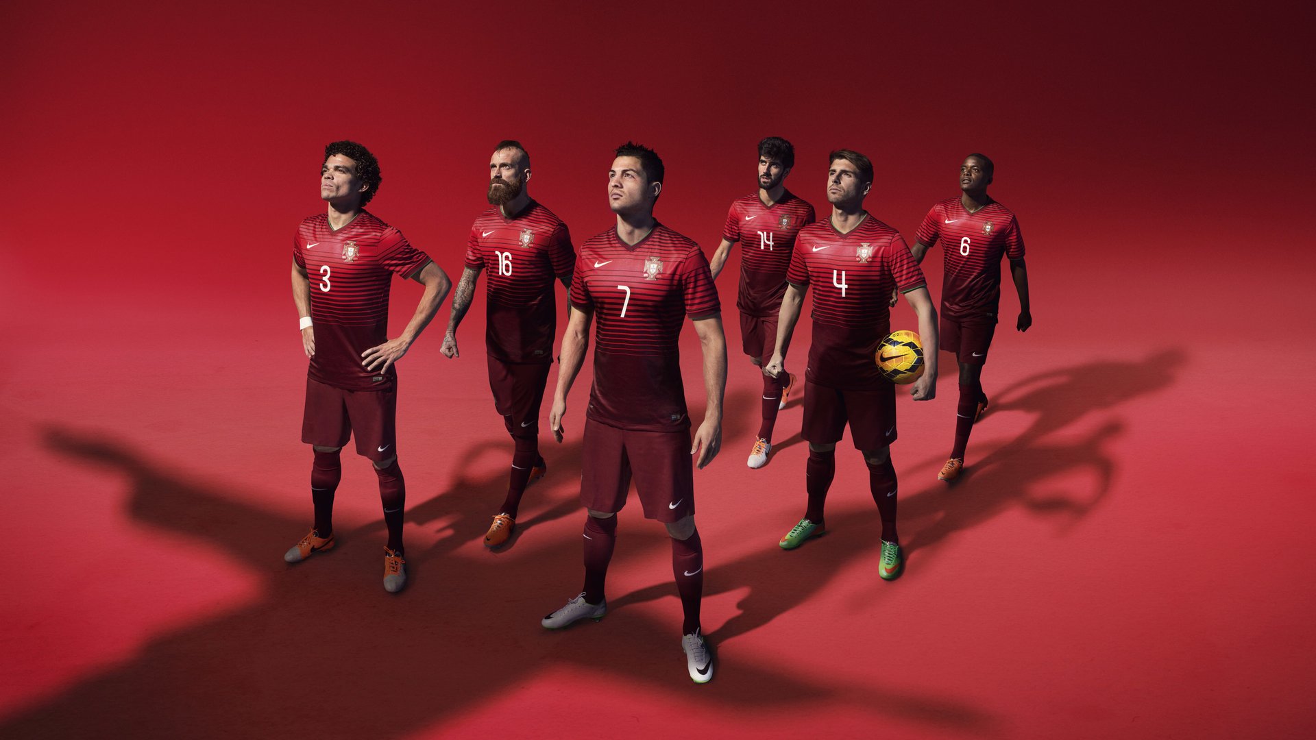 银箭与跃马的对话，阿斯顿马丁的赛道碾压，勒克莱尔的绝对统治时代